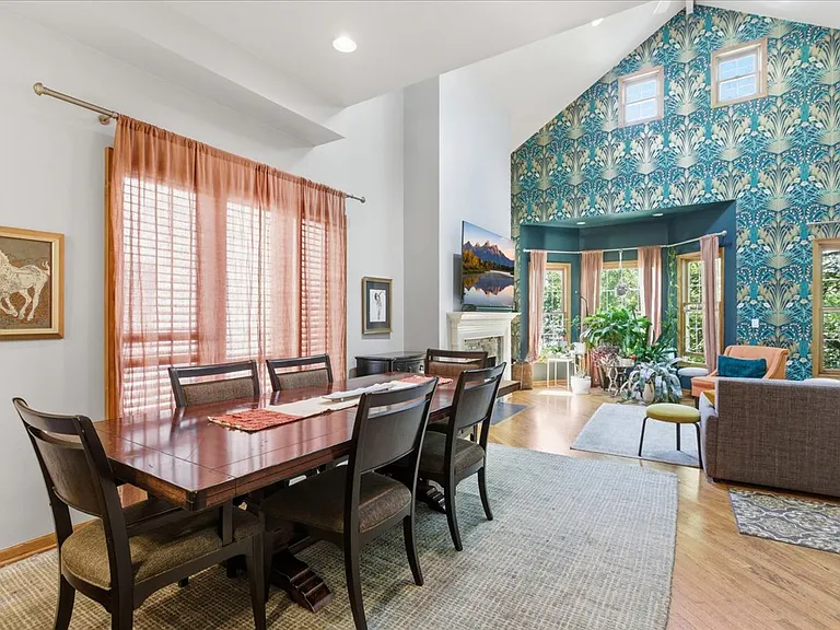 629 W Briar Pl #3W — Photo 25