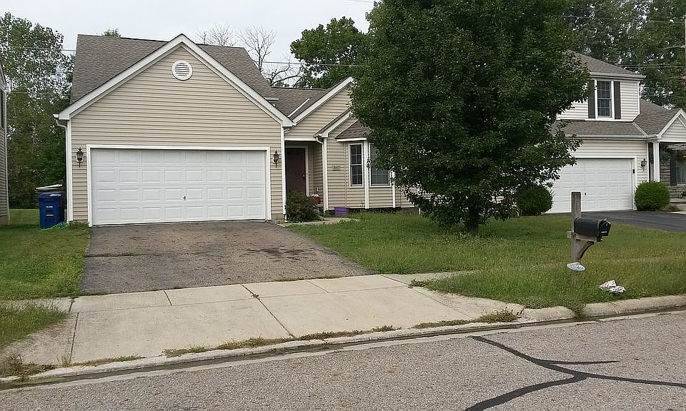 1st image of 8653 Smokey Hollow Dr