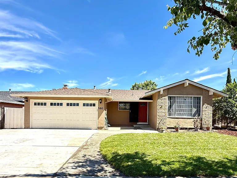 2810 Gavilan Ct — Photo 1