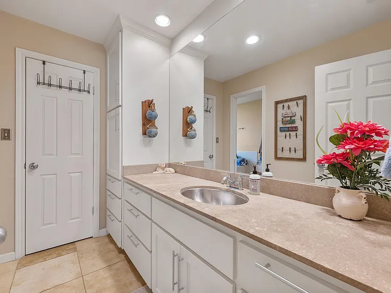 604 Rolling Green Dr — Photo 27
