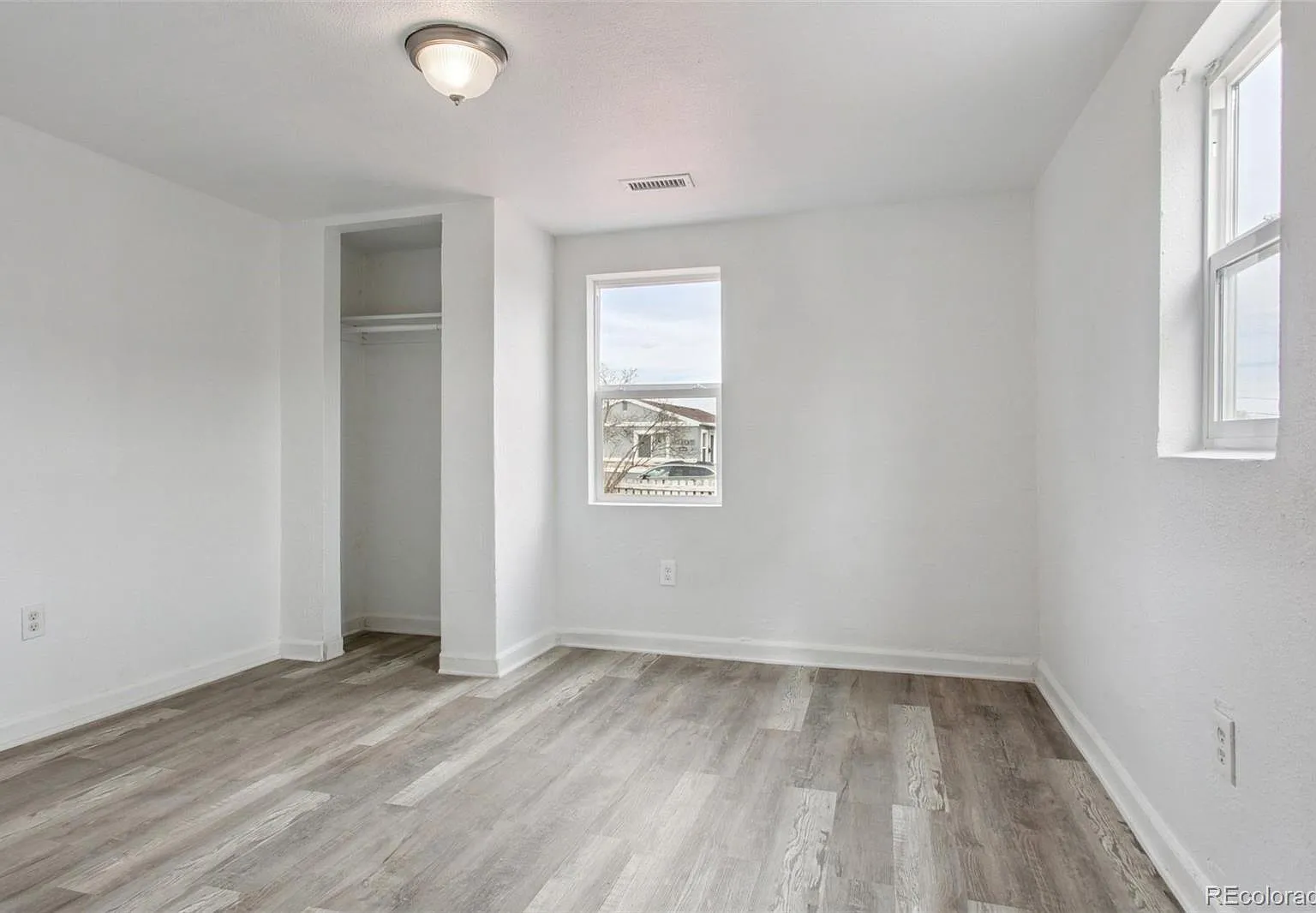 3 bed, 1191 sqft, $2,275 — Photo 4