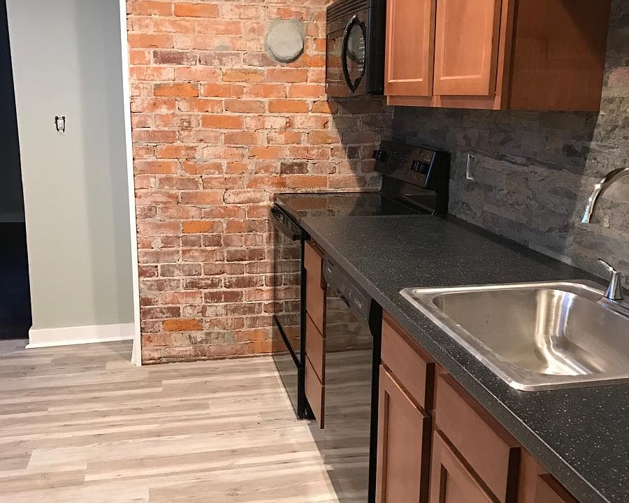 1st image of 3901 Floral Ave APT A