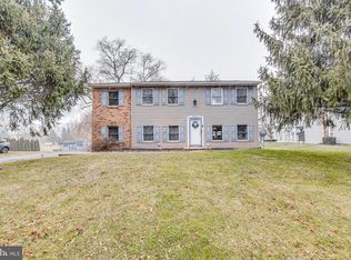 2056 Harrisburg Ave, Mount Joy, PA 17552