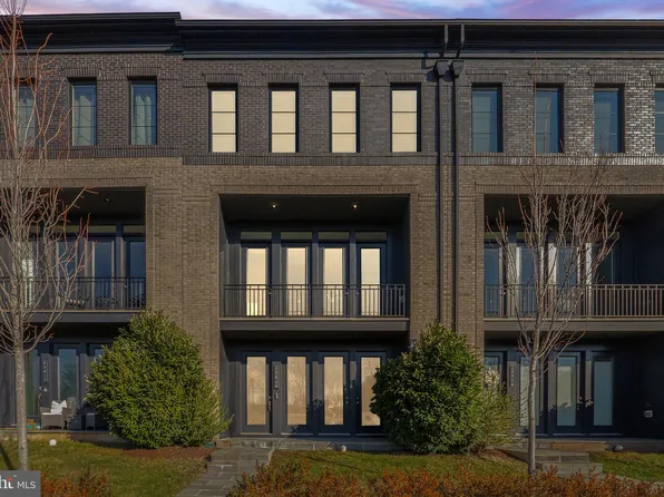 23044 Brooksbank Sq, Ashburn, VA 20148