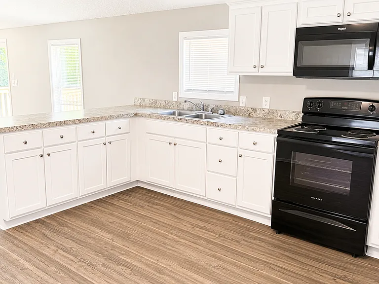 6958 Alfred Rd — Photo 8
