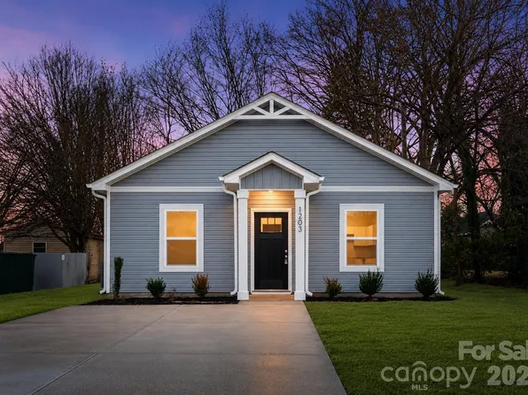 1912 Wilson W Lee Blvd, Statesville, NC 28677