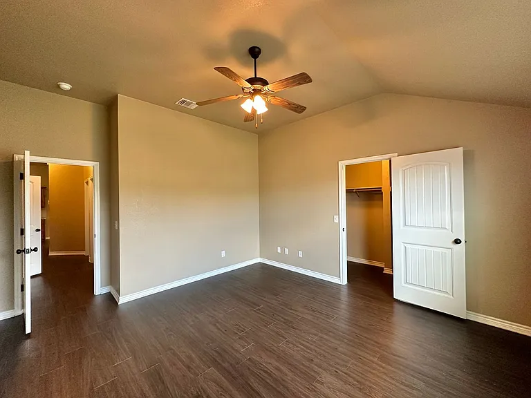 302 Sladecek Dr — Photo 22