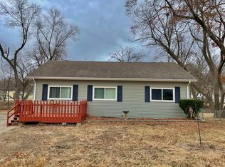 2401 NE 57th Ter, Kansas City, MO 64118