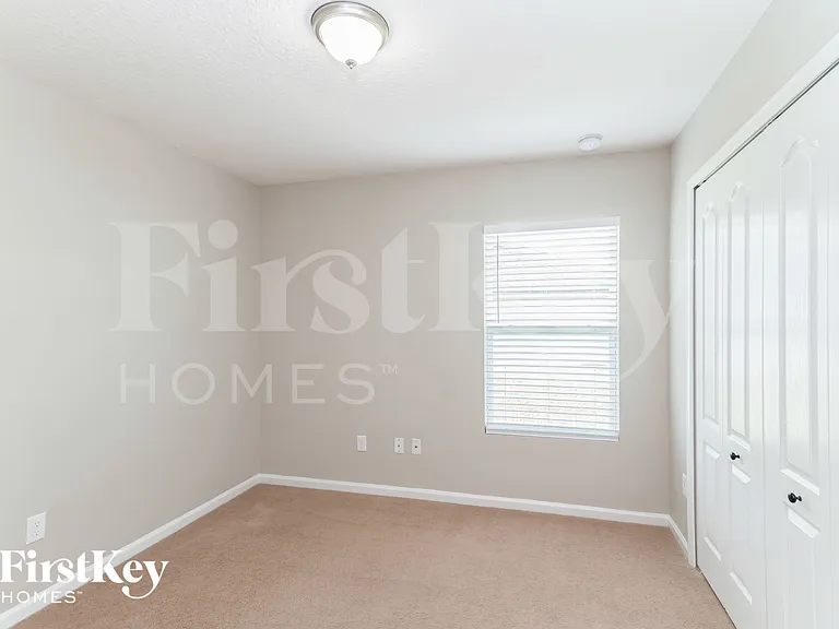 4004 Sandhill Crane Ter — Photo 12