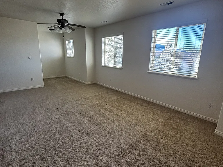 2431 E Ox Yoke Dr — Photo 13
