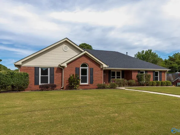 290 Knox Creek Trl NW, Madison, AL 35757