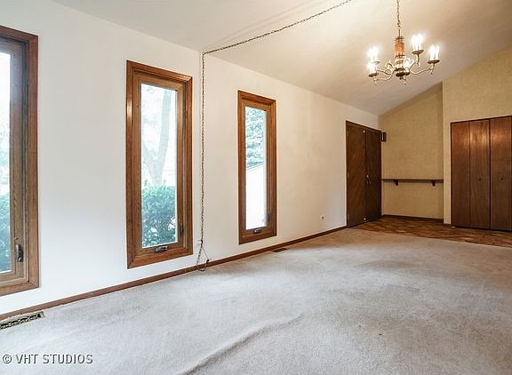 2nd image of 400 W Ardmore Ave