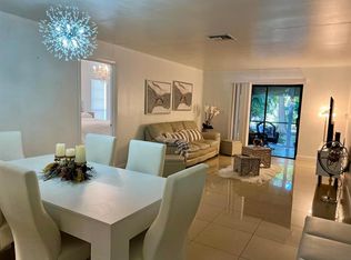 12026 Suellen Cir, Wellington, FL 33414