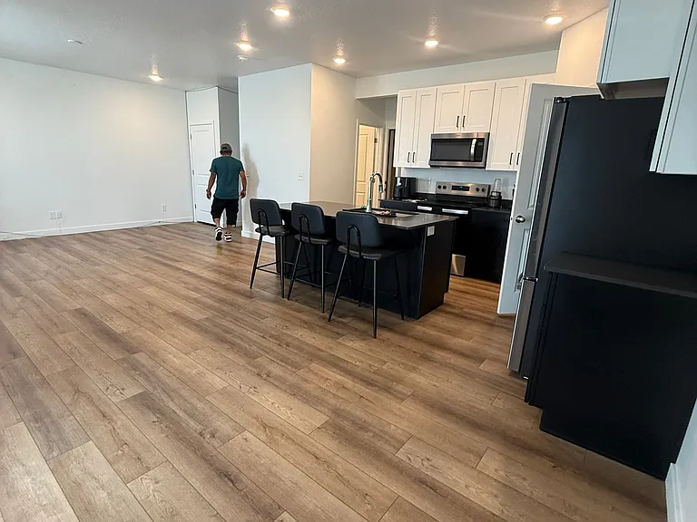 3608 W 4835 S — Photo 4