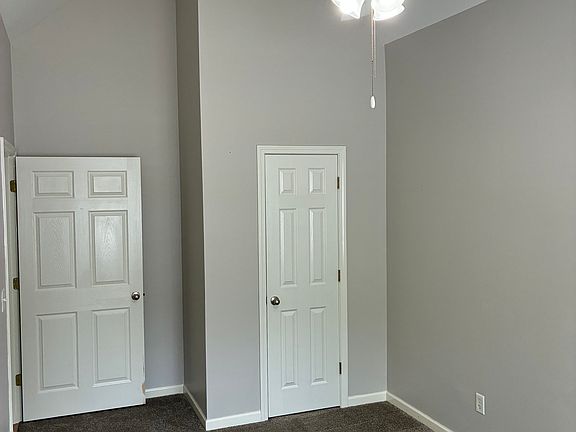 4th image of 57 Park Dr S