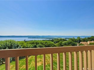 67 Hudson Watch Dr, Ossining, NY 10562