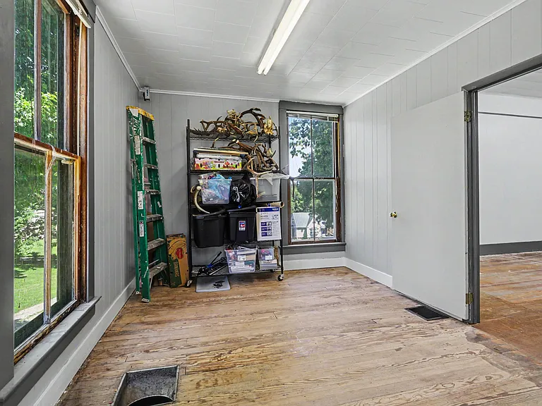 9030 Columbus Rd — Photo 16