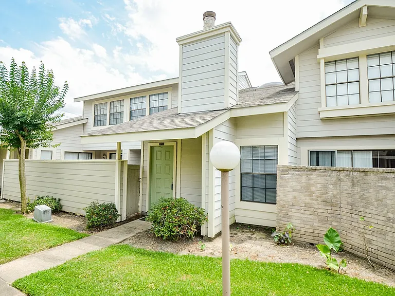 6211 Ludington Dr #21-909 — Photo 2