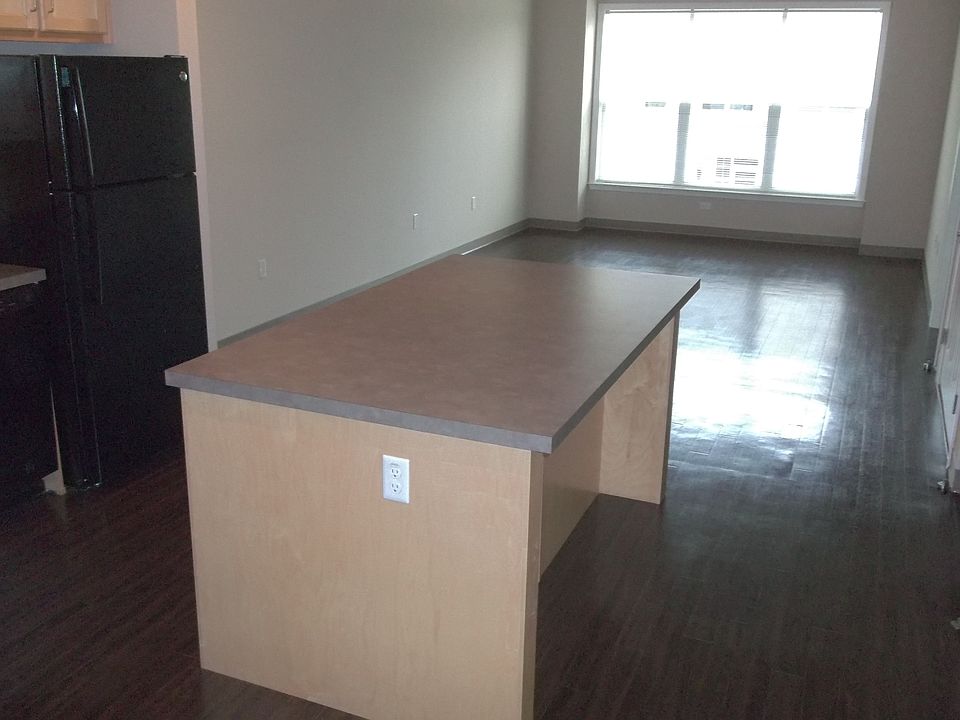 2nd image of 900 Wayne Gardens Court # Fl 2nd