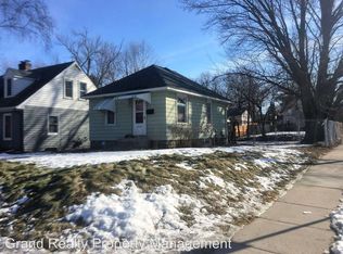 1458 Almond Ave, Saint Paul, MN 55108