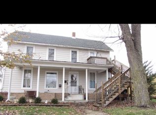 108 1/2 S Whitley St, Columbia City, IN