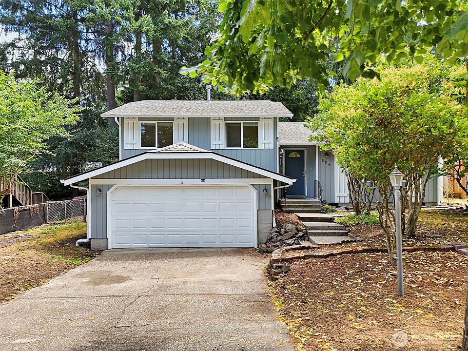 1st image of 524 Choker Ct SE