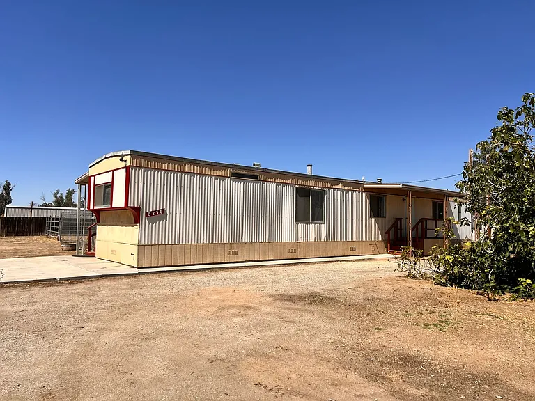 8256 Smith Rd — Photo 3