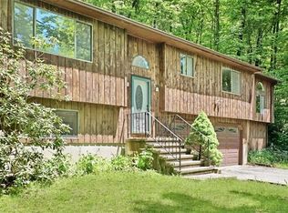 2 Frontier Ln, Danbury, CT 06810