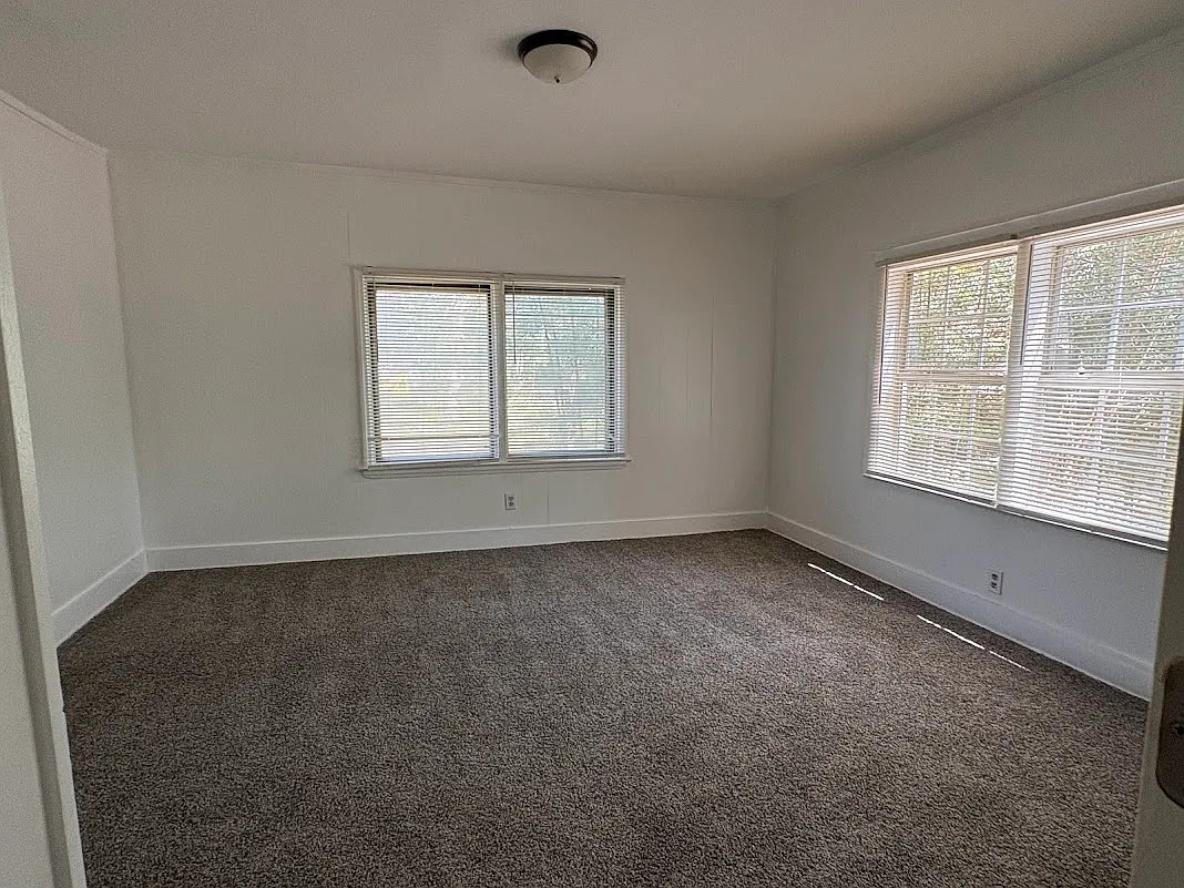 3 bed, 1.5 bath, 1240 sqft, $1,125 — Photo 4