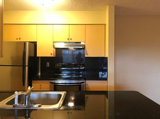 10489 NW 7th St, Pembroke Pines, FL 33026