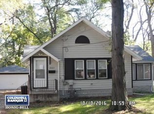 18005 Armitage Ct, Homewood, IL 60430