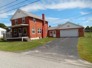 35 Irwin St, Lewiston, ME 04240