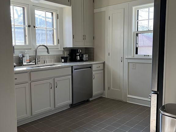 4th image of 2248 N Lefeber Ave #2250