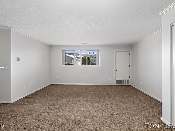 5th image of 8344 Jasonville Ct SE #25
