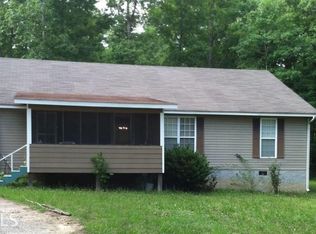 576 Ground Hog Dr, Greenville, GA 30222