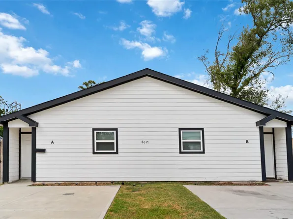 8617 Clarington St, Houston, TX 77016
