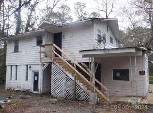 376 Bearwallow Rd, Sapphire, NC 28774