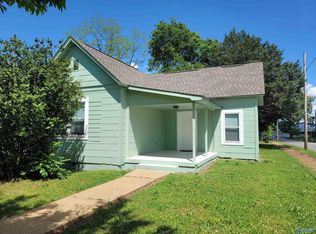 424 4th Ave SW, Decatur, AL 35601