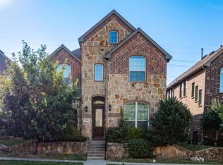 7022 Mammoth Dr, Irving, TX 75063