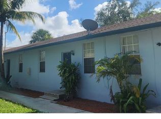 128 W 10th St APT 1, Riviera Beach, FL 33404