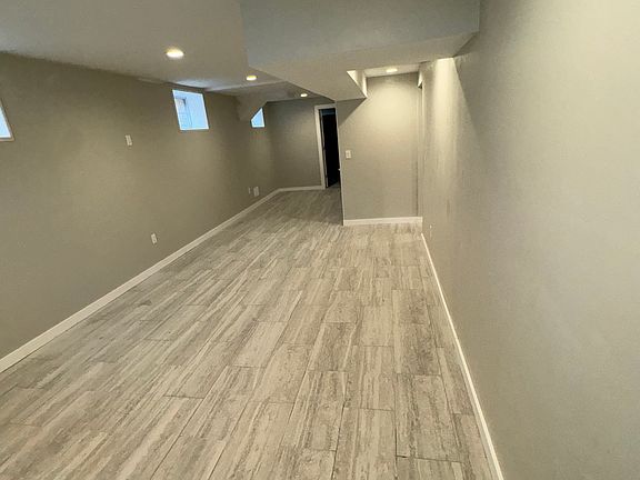 3rd image of 464 Academy Ave #A