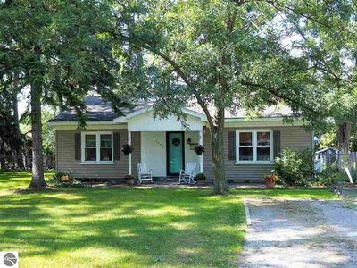3949 Five Mile Rd, Traverse City, MI, 49686