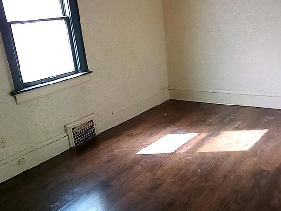 5th image of 1113 W Ring STREET #1115