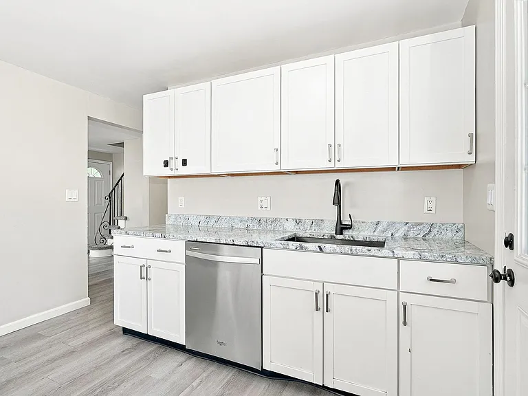 643 Westphal Ave — Photo 6