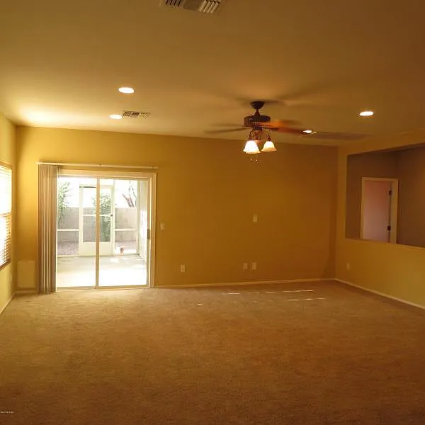 3 bed, 1560 sqft, $1,895 — Photo 4