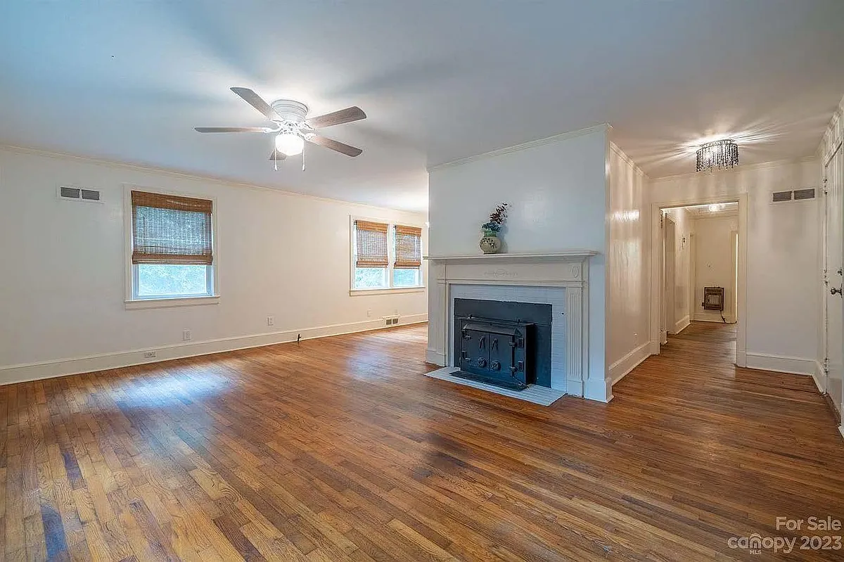 Building Photo - 2457 Stribling Cir