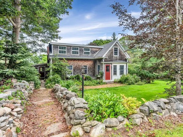 87 Wadsworth Cove Road, Castine, ME 04421