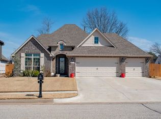 3717 S Dogwood Blvd, Broken Arrow, OK 74011