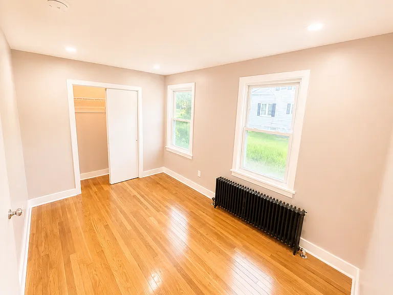 92 Bridge St #1 — Photo 6