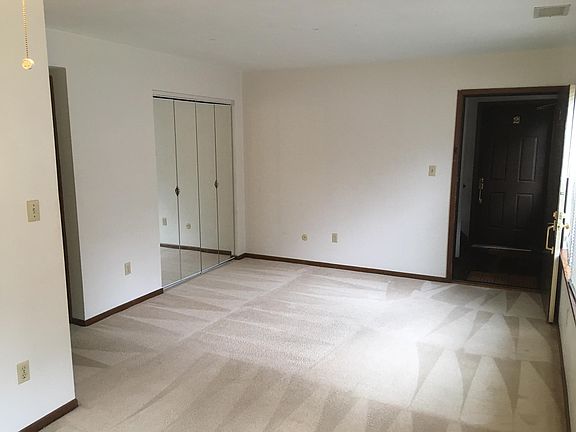 2nd image of 945 Harrington Ave APT 1